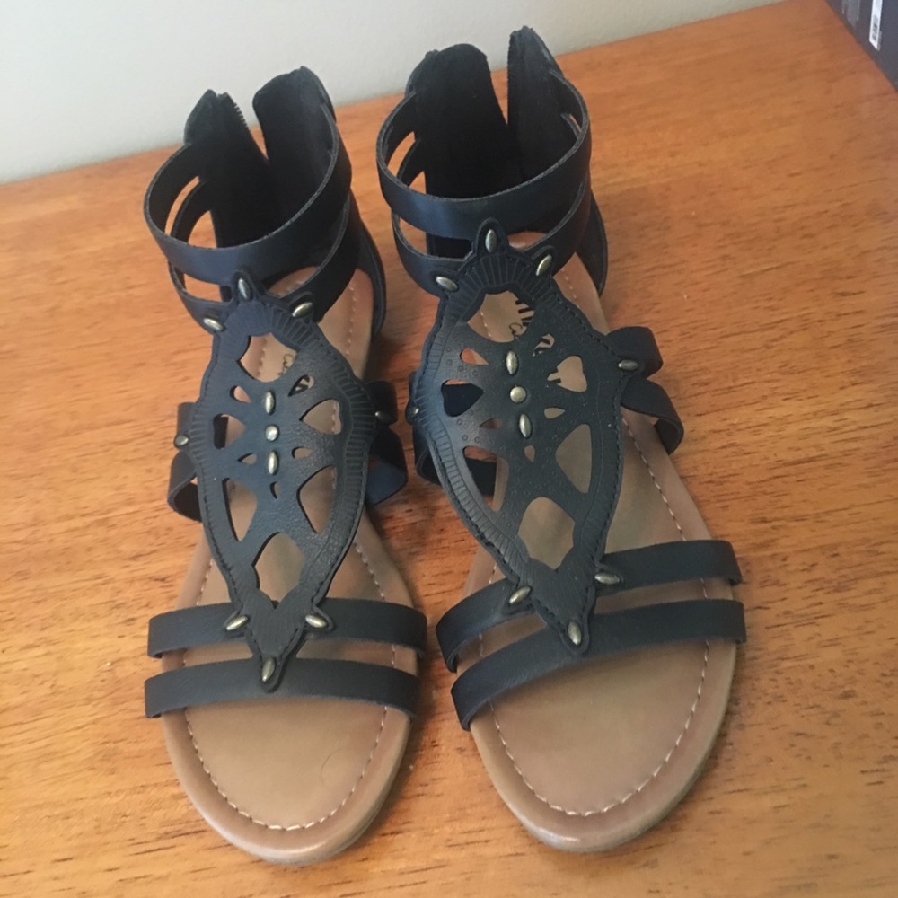 Women sandals